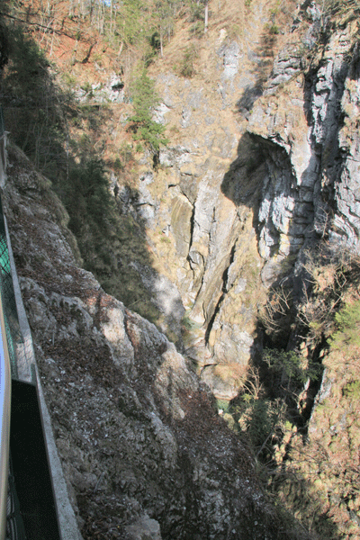 Kaiser-Reich Kiefersfelden Giessenbachklamm_Blick in die Tiefe